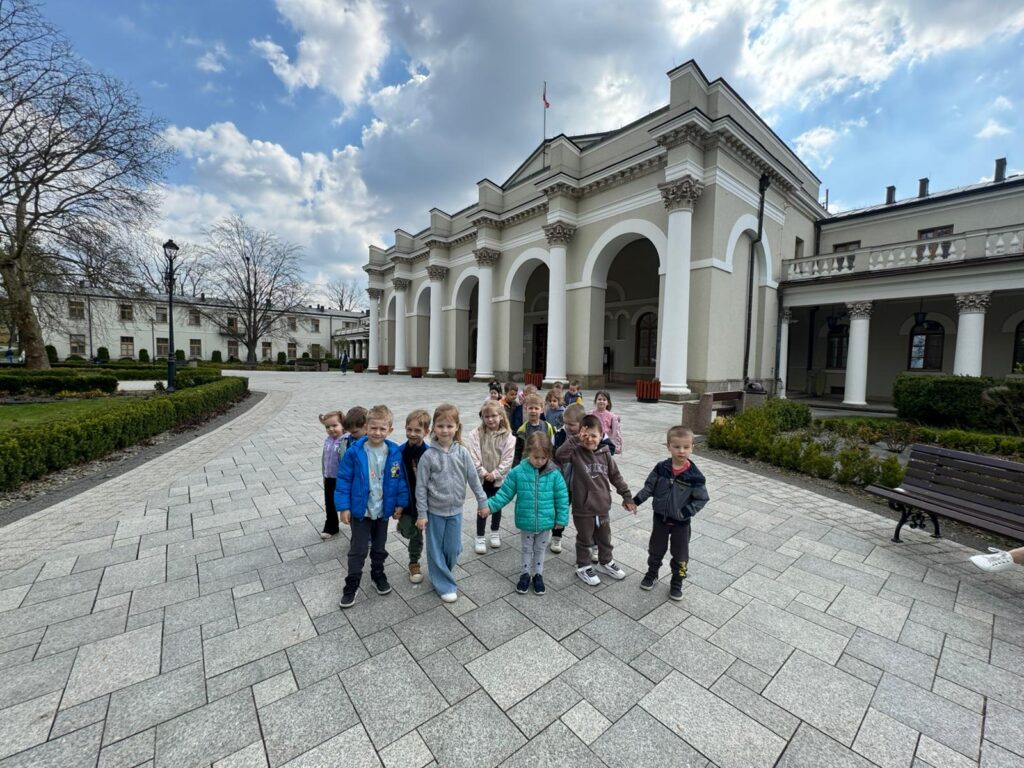 Wiosenny spacer po parku zdrojowym