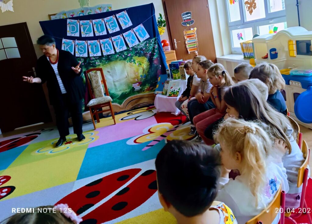 Dzień Książki w grupie "Motylki".