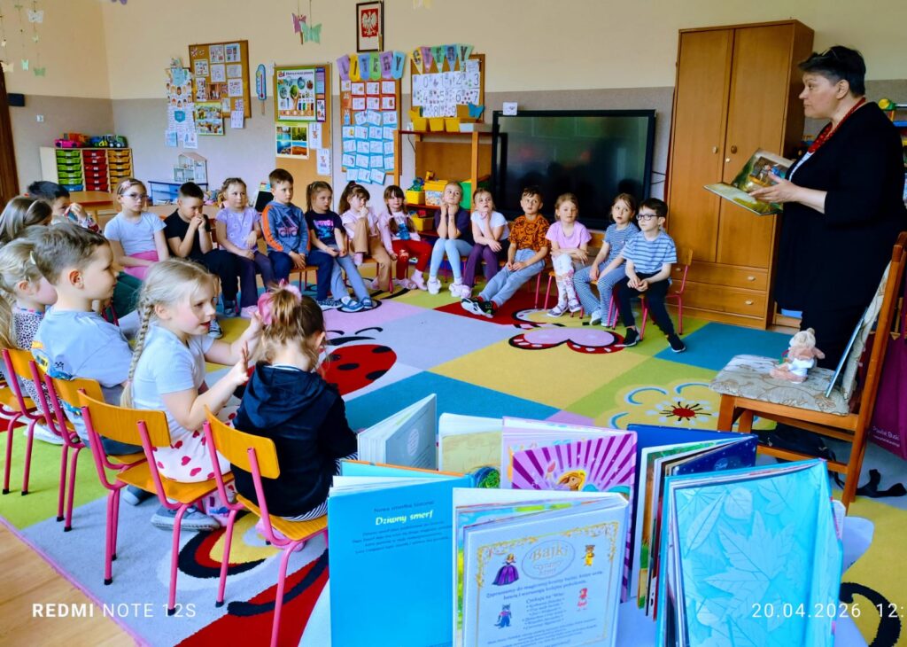 Dzień Książki w grupie "Motylki".