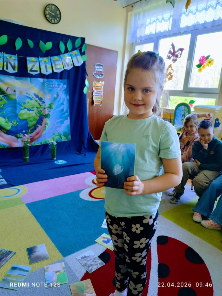 Światowy Dzień Ziemi w grupie "Motylki".
