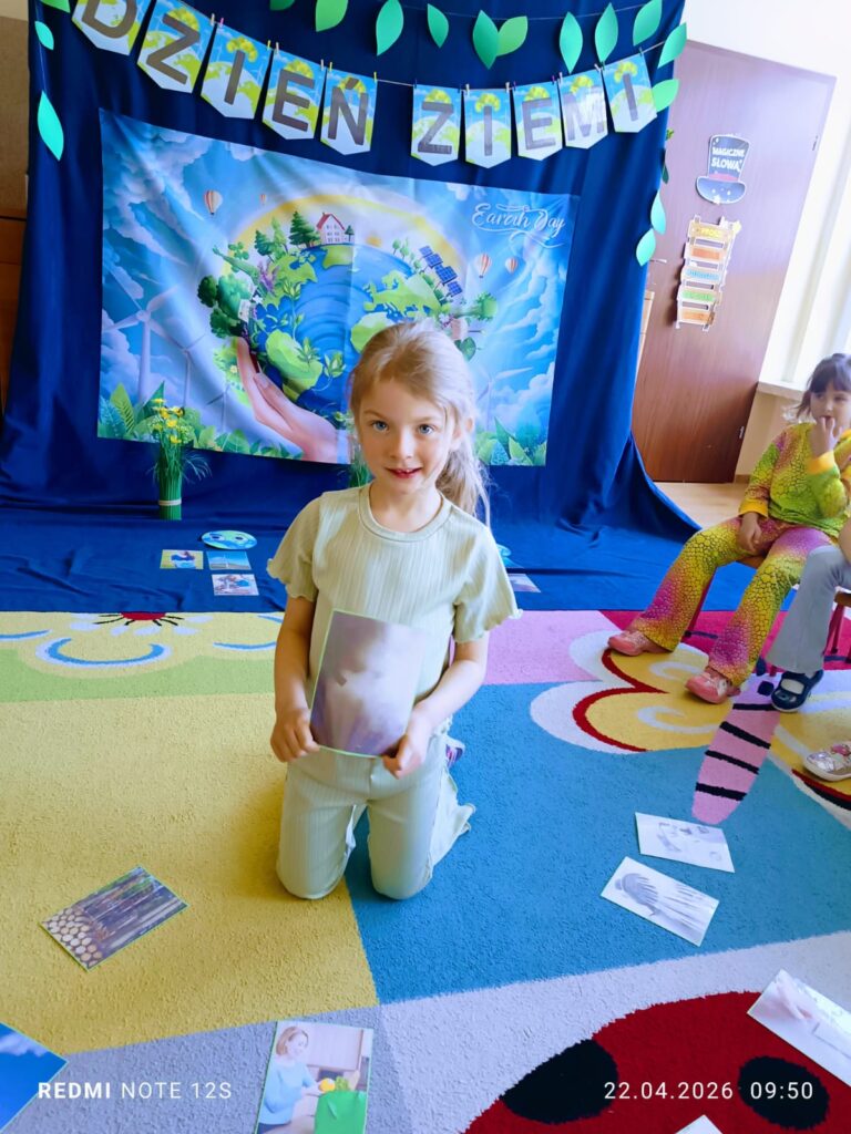 Światowy Dzień Ziemi w grupie "Motylki".
