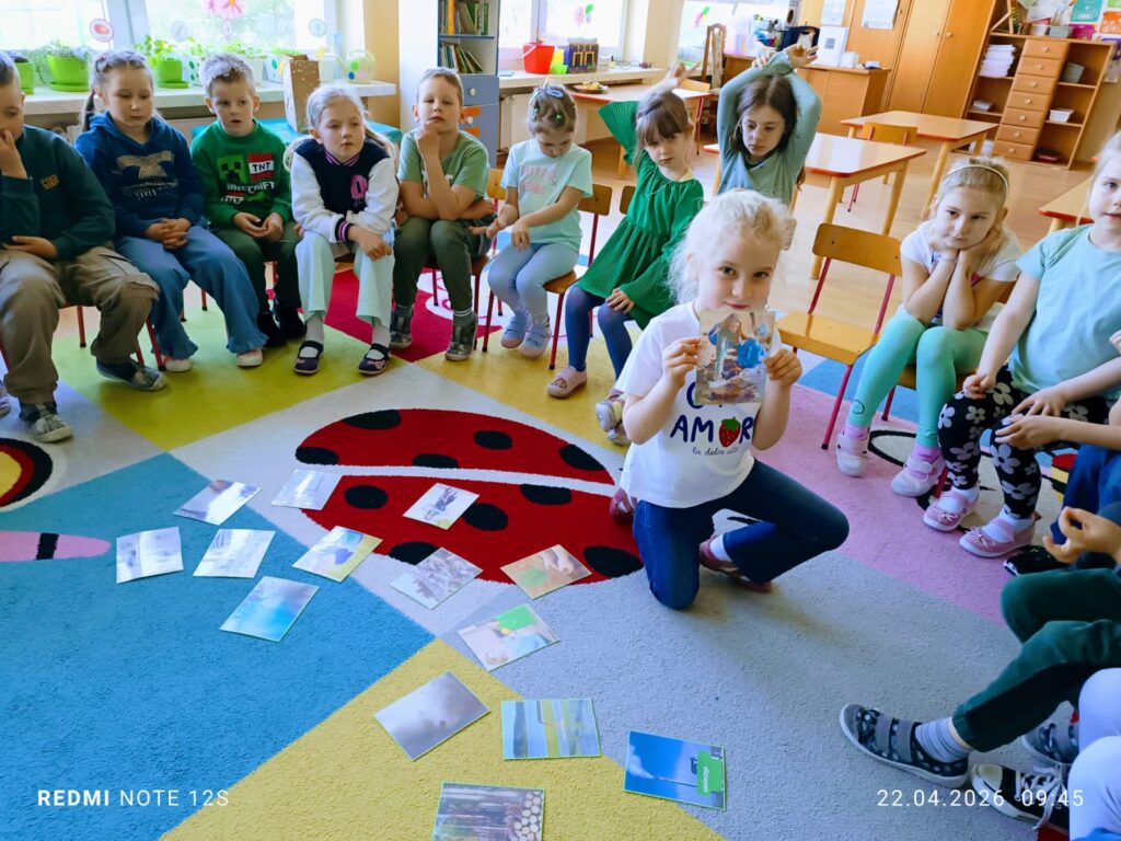 Światowy Dzień Ziemi w grupie "Motylki".