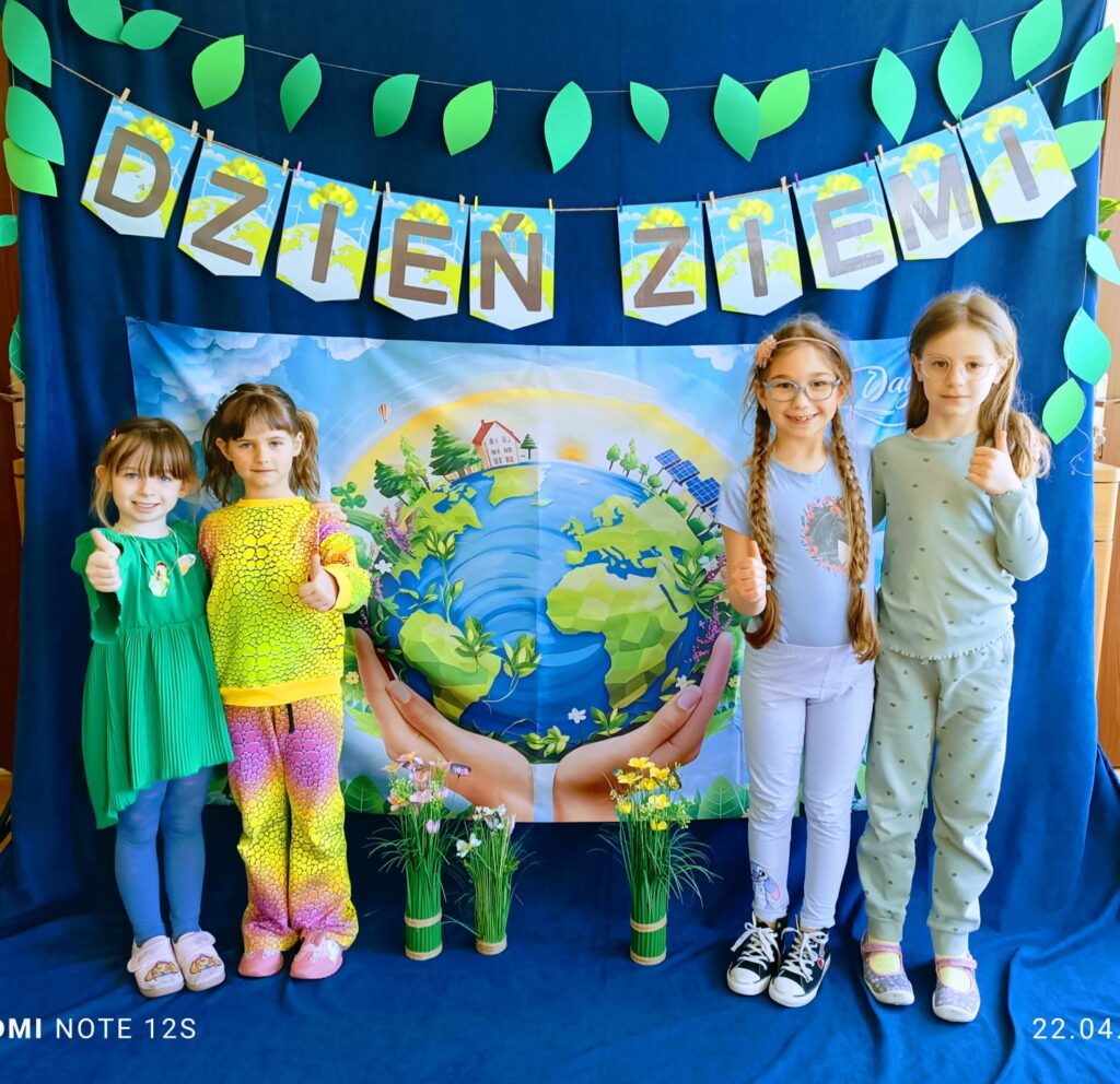 Światowy Dzień Ziemi w grupie "Motylki".
