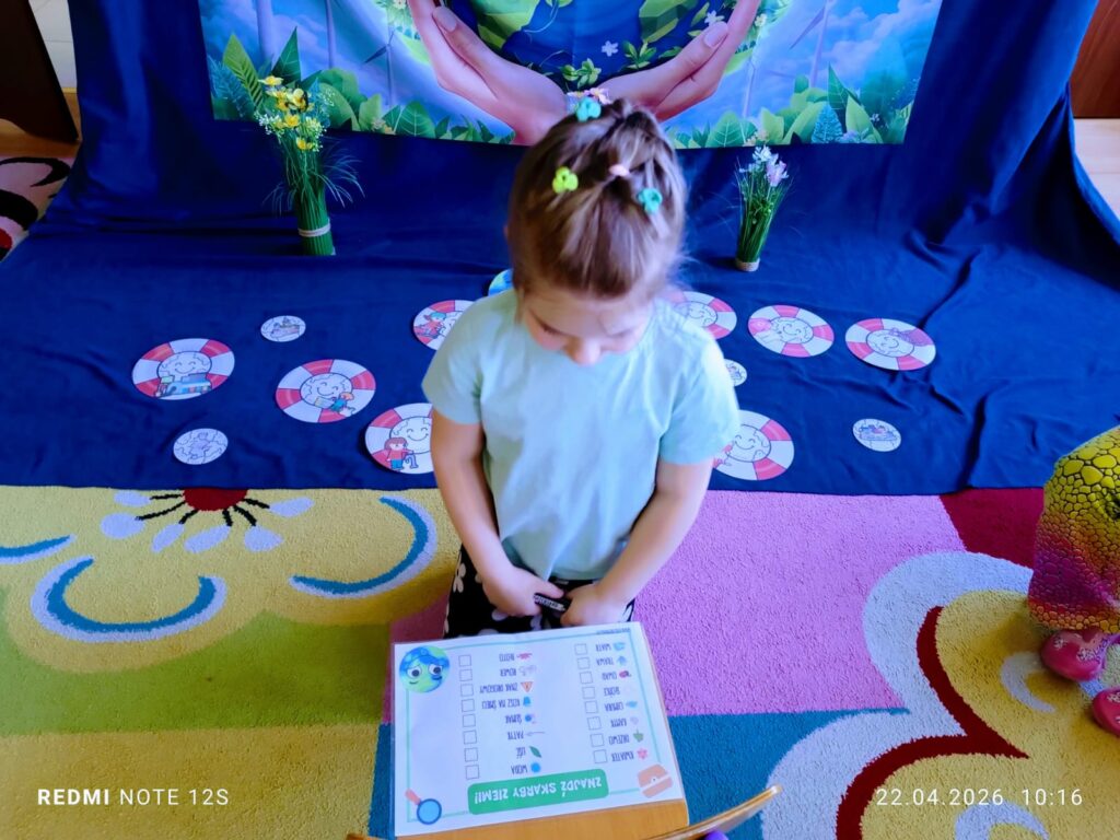 Światowy Dzień Ziemi w grupie "Motylki".