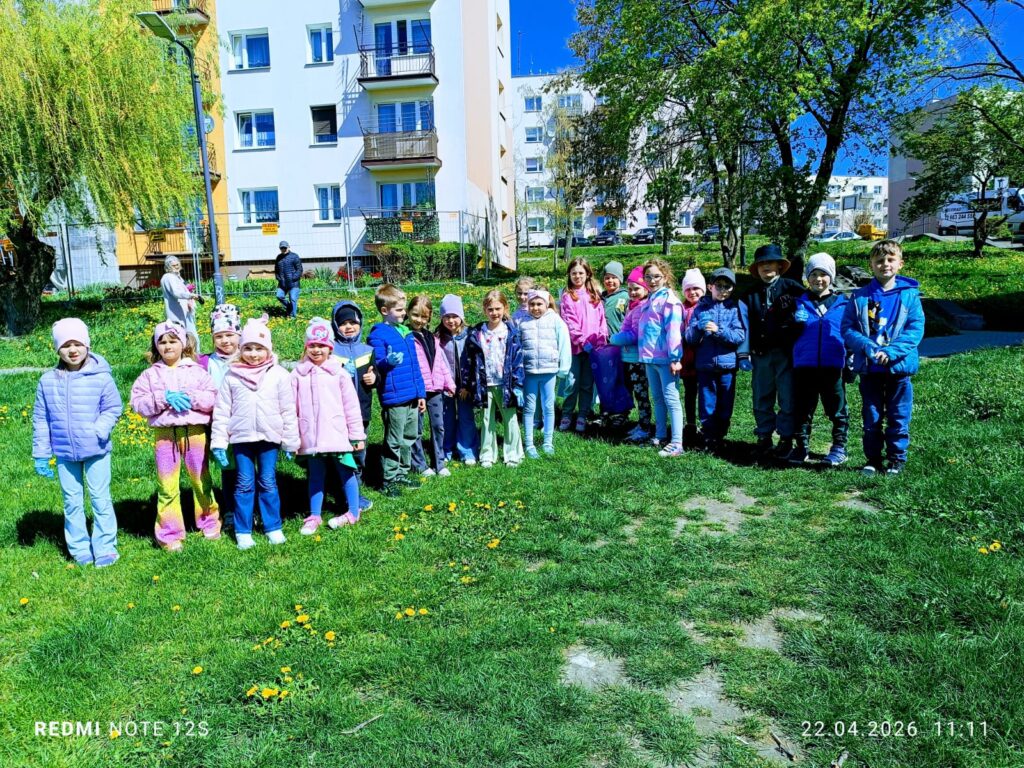 Światowy Dzień Ziemi w grupie "Motylki".
