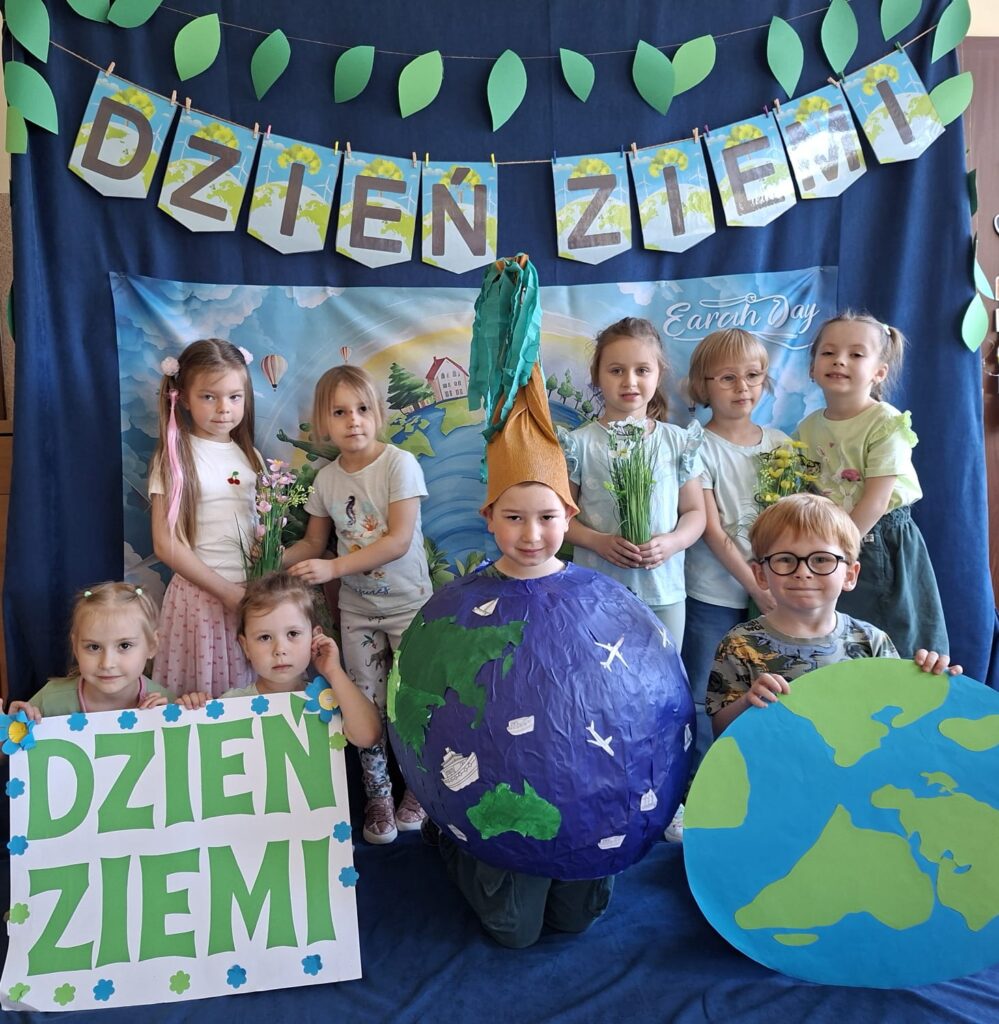 Międzynarodowy Dzień Ziemi w grupie "Wiewiórki".