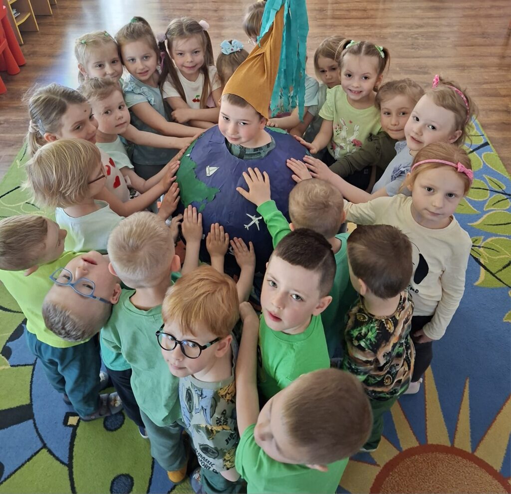 Międzynarodowy Dzień Ziemi w grupie "Wiewiórki".