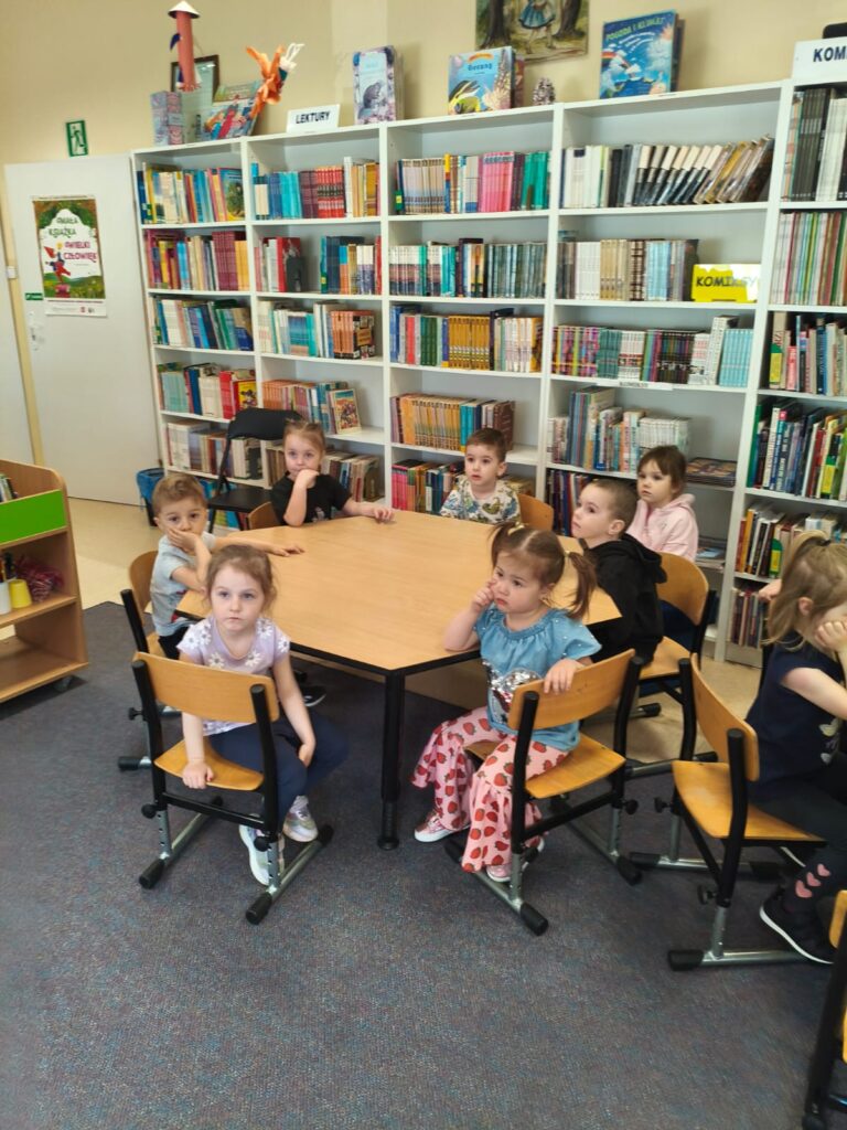 Wycieczka do biblioteki.