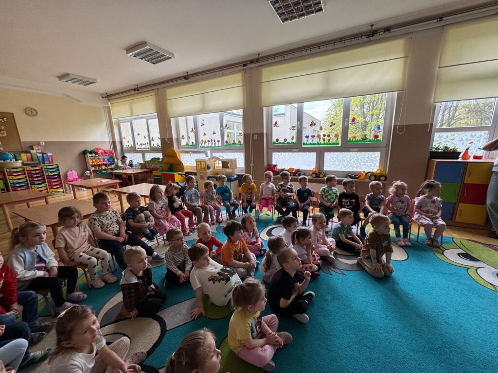 Dzień Książki- spotkanie z bibliotekarką