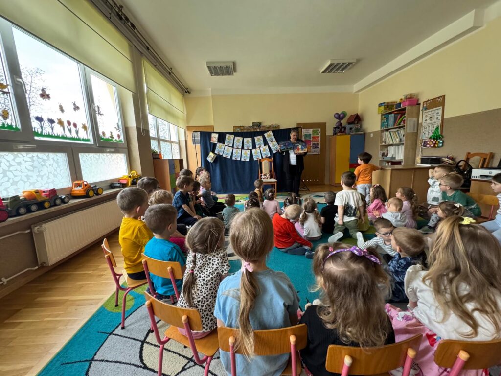 Dzień Książki- spotkanie z bibliotekarką