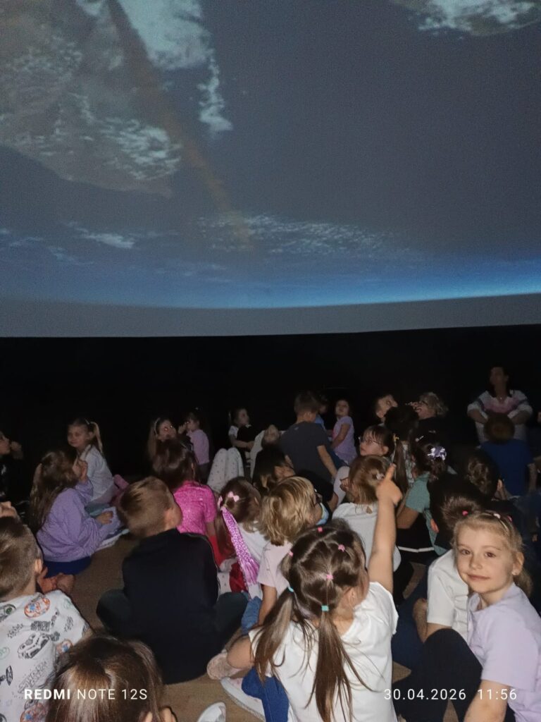 „Podróż w kosmos" – spotkanie z Mobilnym Planetarium.