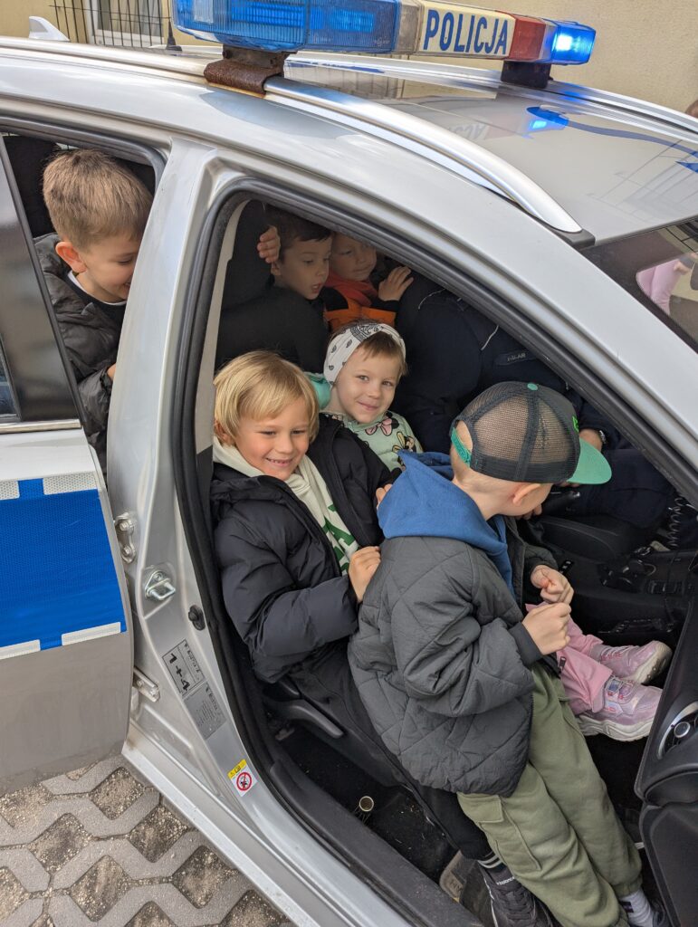 Wycieczka na Komendę Policji - grupa Tygryski