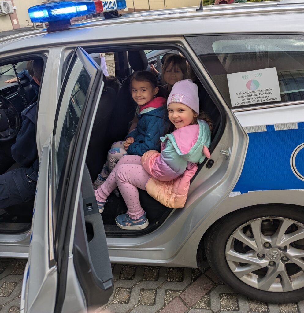 Wycieczka na Komendę Policji - grupa Tygryski