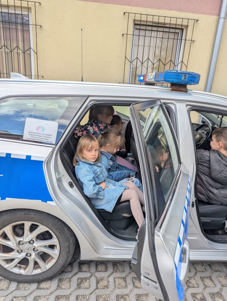 Wycieczka na Komendę Policji - grupa Tygryski