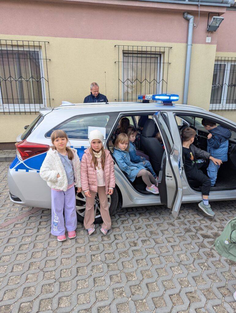 Wycieczka na Komendę Policji - grupa Tygryski