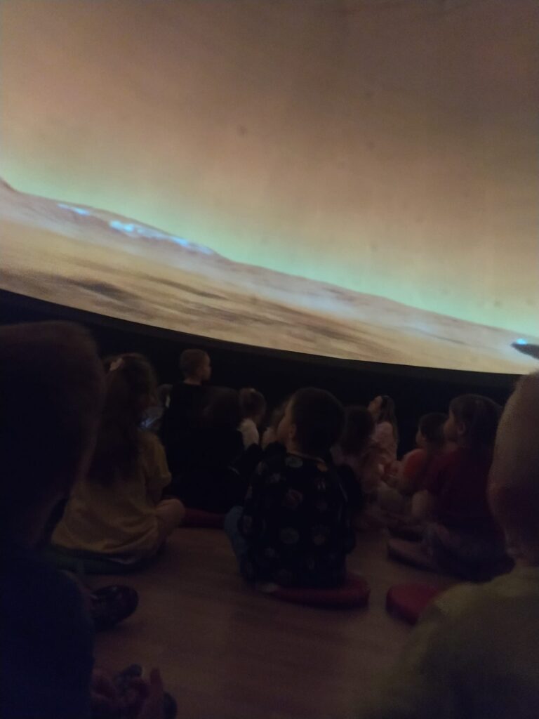 Planetarium-wyprawa w Kosmos