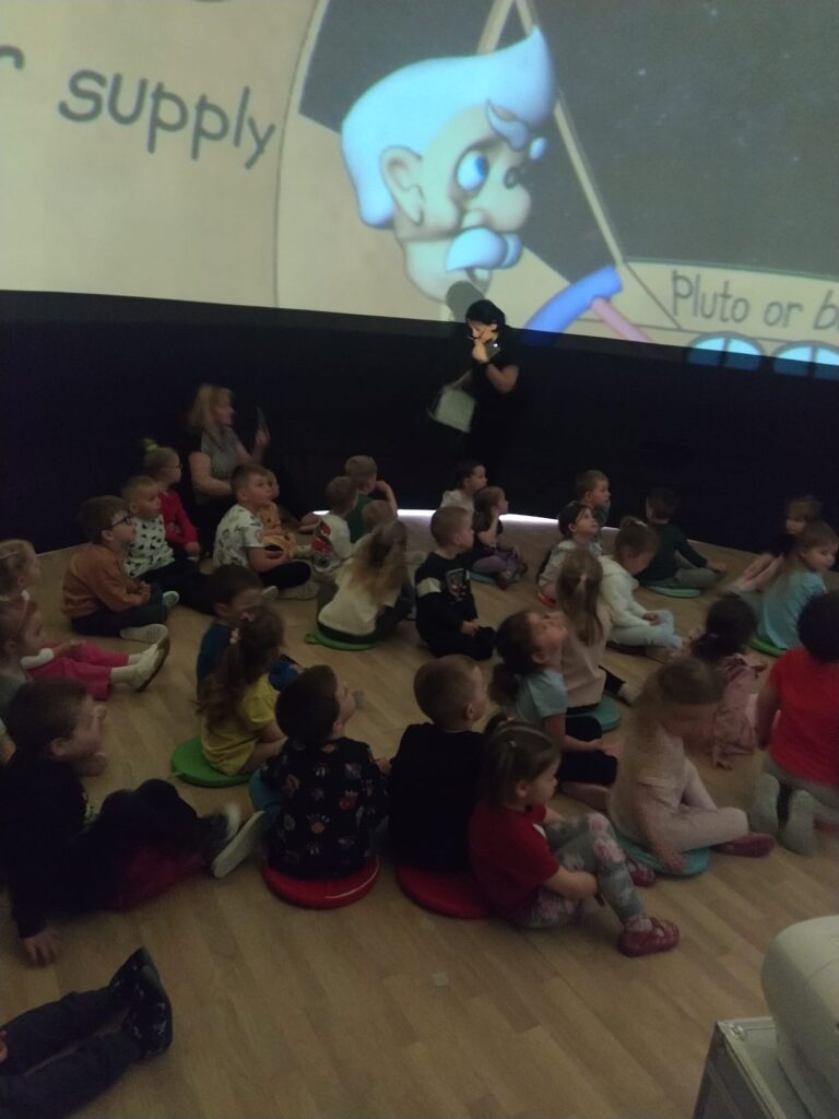 Planetarium-wyprawa w Kosmos