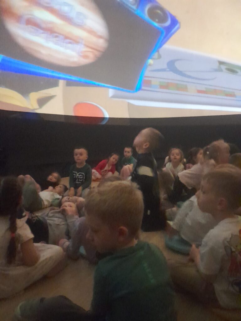 Planetarium-wyprawa w Kosmos