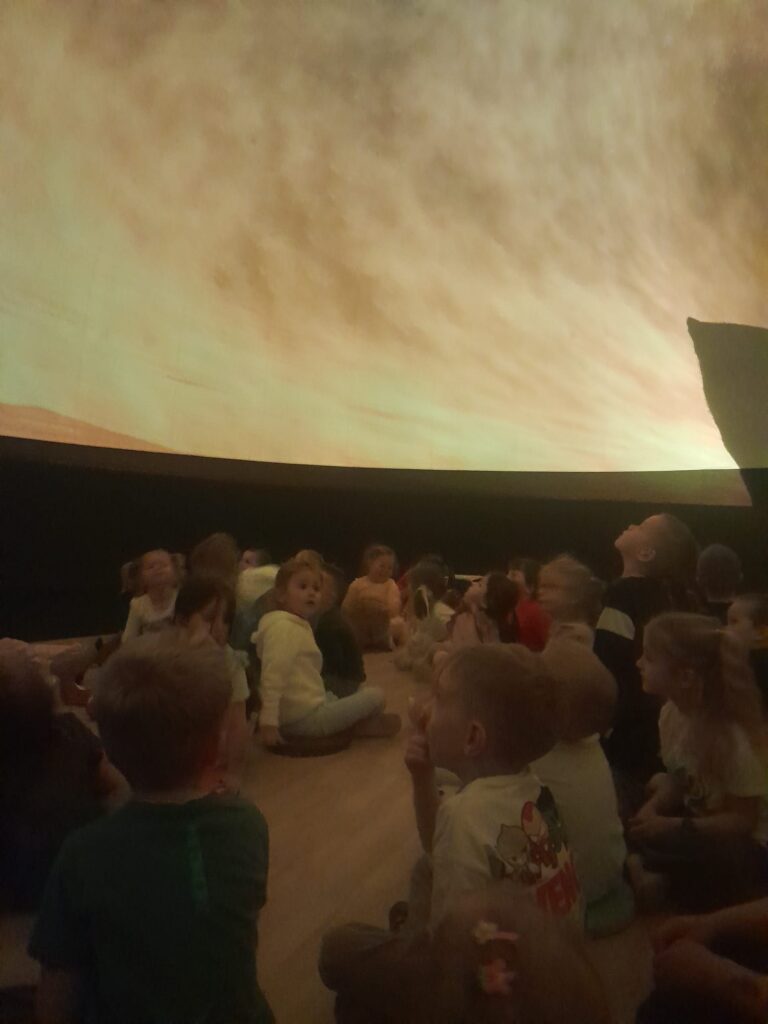 Planetarium-wyprawa w Kosmos