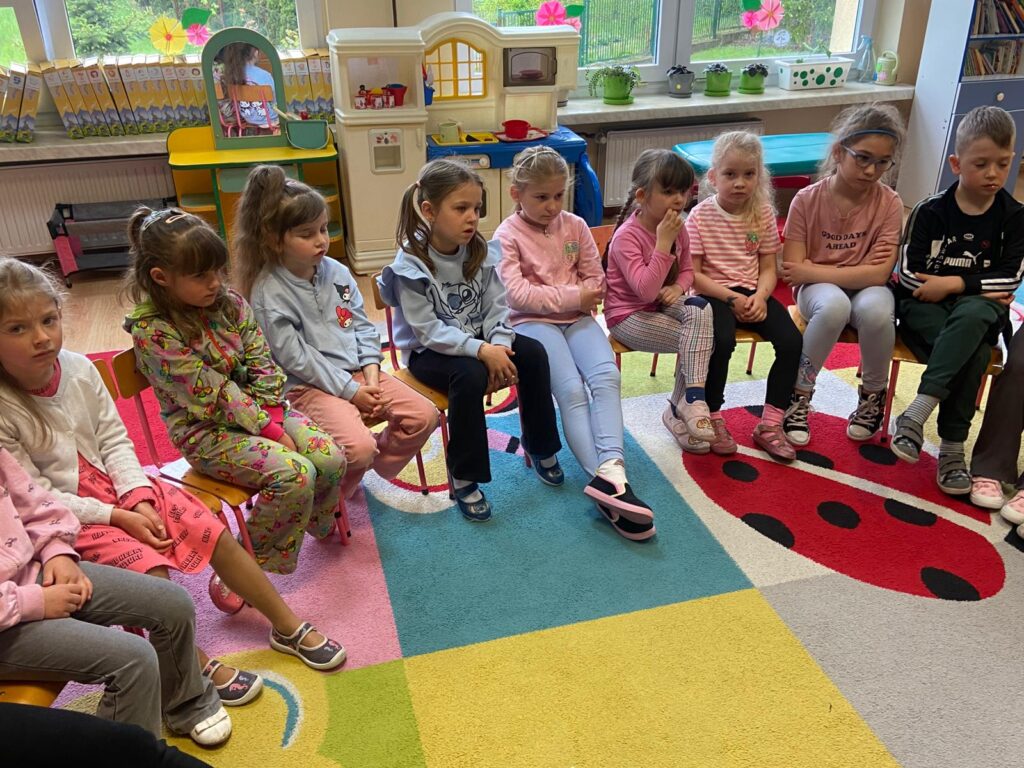 Spotkanie czytelnicze z absolwentem naszego przedszkola.