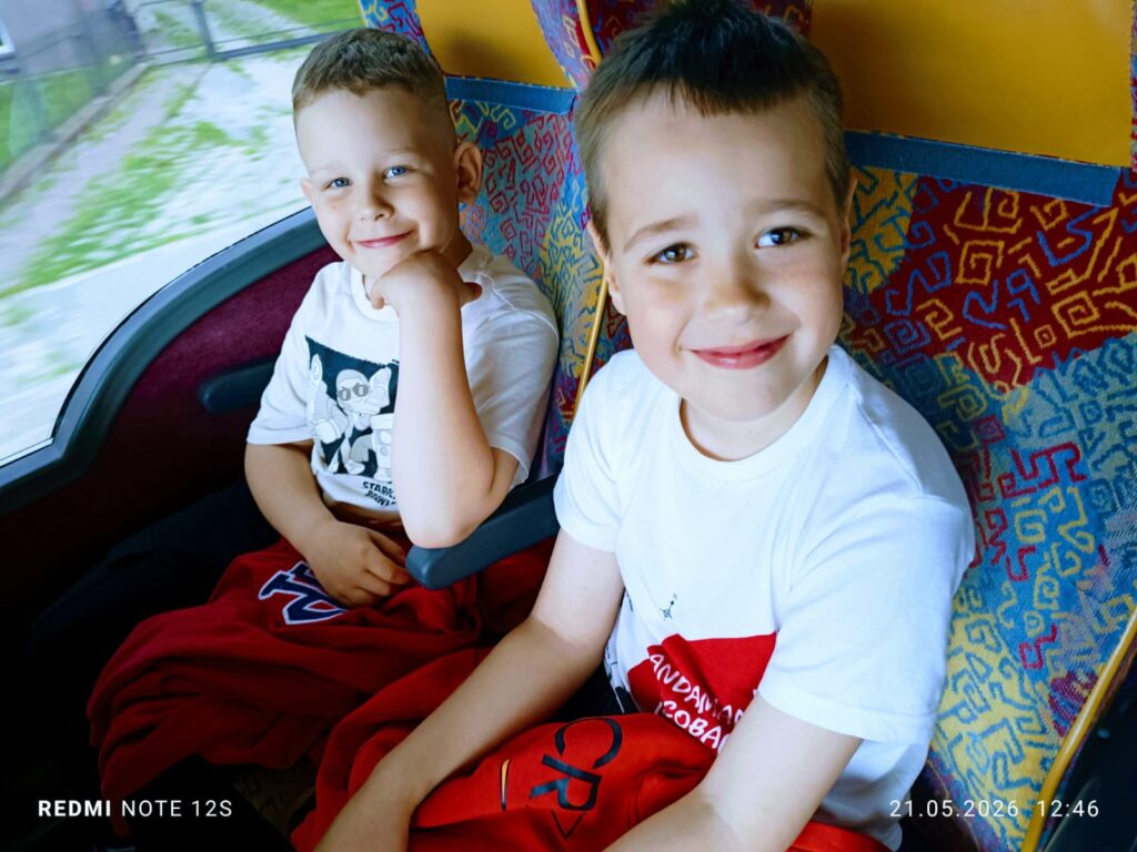 Wycieczka do Parku Rozrywki "Babyjagowo" w Hucie Szklanej - grupa "Motylki".