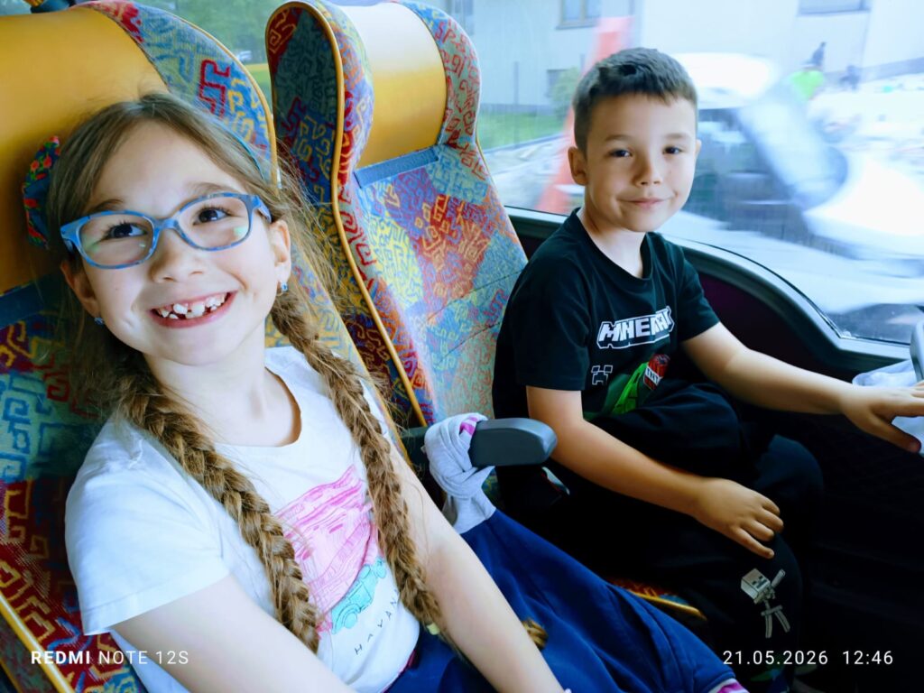 Wycieczka do Parku Rozrywki "Babyjagowo" w Hucie Szklanej - grupa "Motylki".