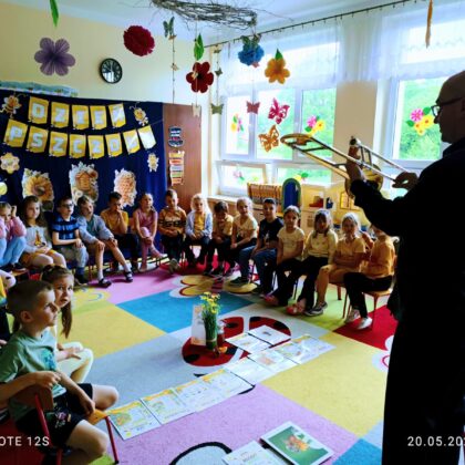 Spotkanie z Pracownikami Szkoły Muzycznej w grupie "Motylki".