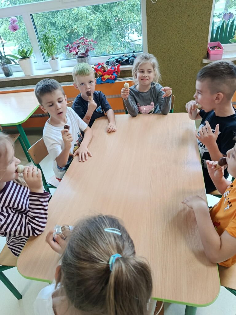 DZIEŃ DZIECKA W GRUPIE ŻYRAFKI 