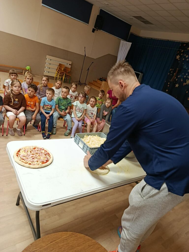 Dalsze świętowanie Dnia Dziecka! Wielkie Warsztaty i Degustacja Pizzy- grupa Żyrafki