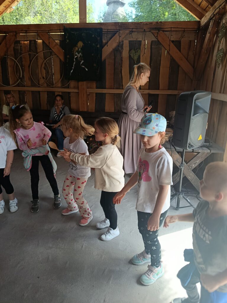 WYCIECZKA DO BAŁTOWA - GRUPA ŻYRAFKI 