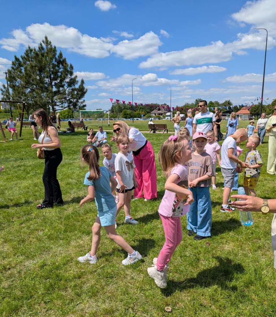 TYGRYSKI NA PIKNIKU RODZINNYM