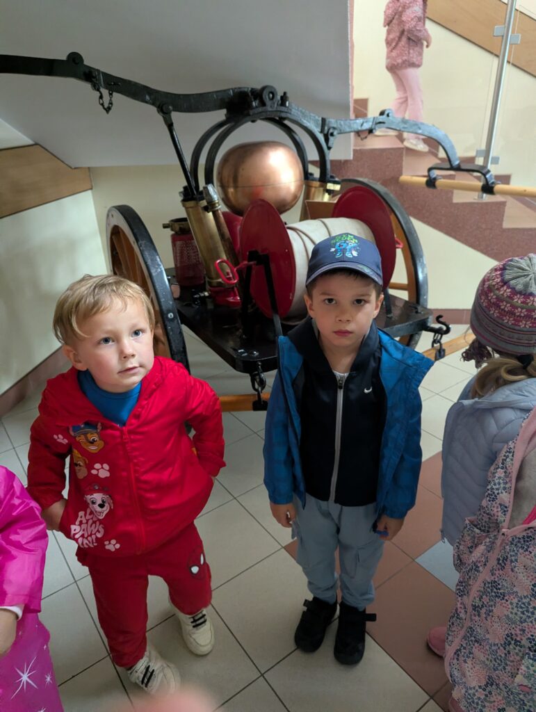 WYCIECZKA DO STRAŻY POŻARNEJ - GRUPA TYGRYSKI