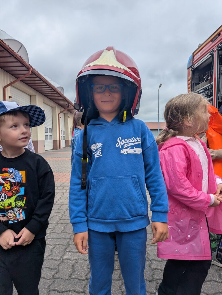 WYCIECZKA DO STRAŻY POŻARNEJ - GRUPA TYGRYSKI