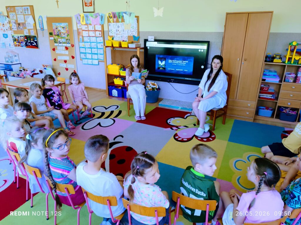 "CAŁA POLSKA CZYTA DZIECIOM" w grupie "Motylki"
