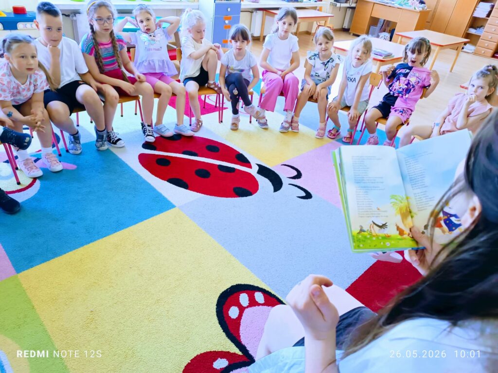 "CAŁA POLSKA CZYTA DZIECIOM" w grupie "Motylki"