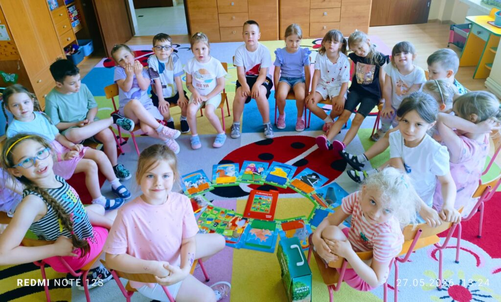 "CAŁA POLSKA CZYTA DZIECIOM" w grupie "Motylki"