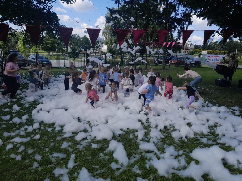 Biedronki świętują Dzień Dziecka