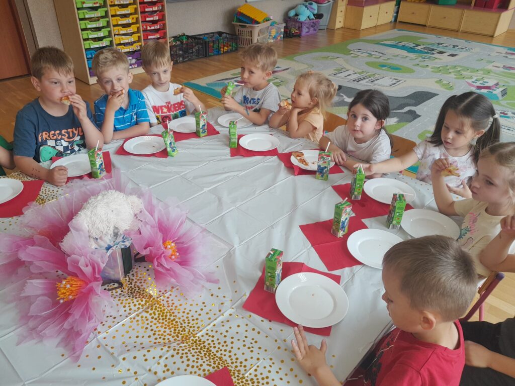 Biedronki świętują Dzień Dziecka