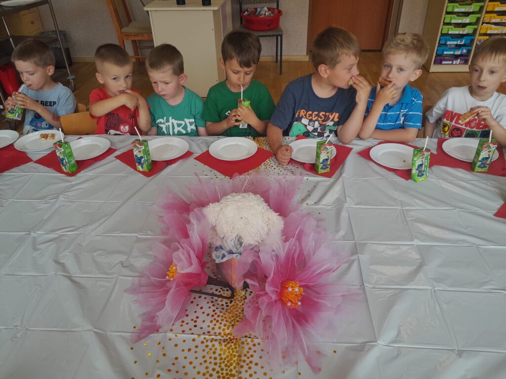 Biedronki świętują Dzień Dziecka