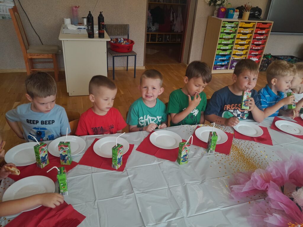 Biedronki świętują Dzień Dziecka