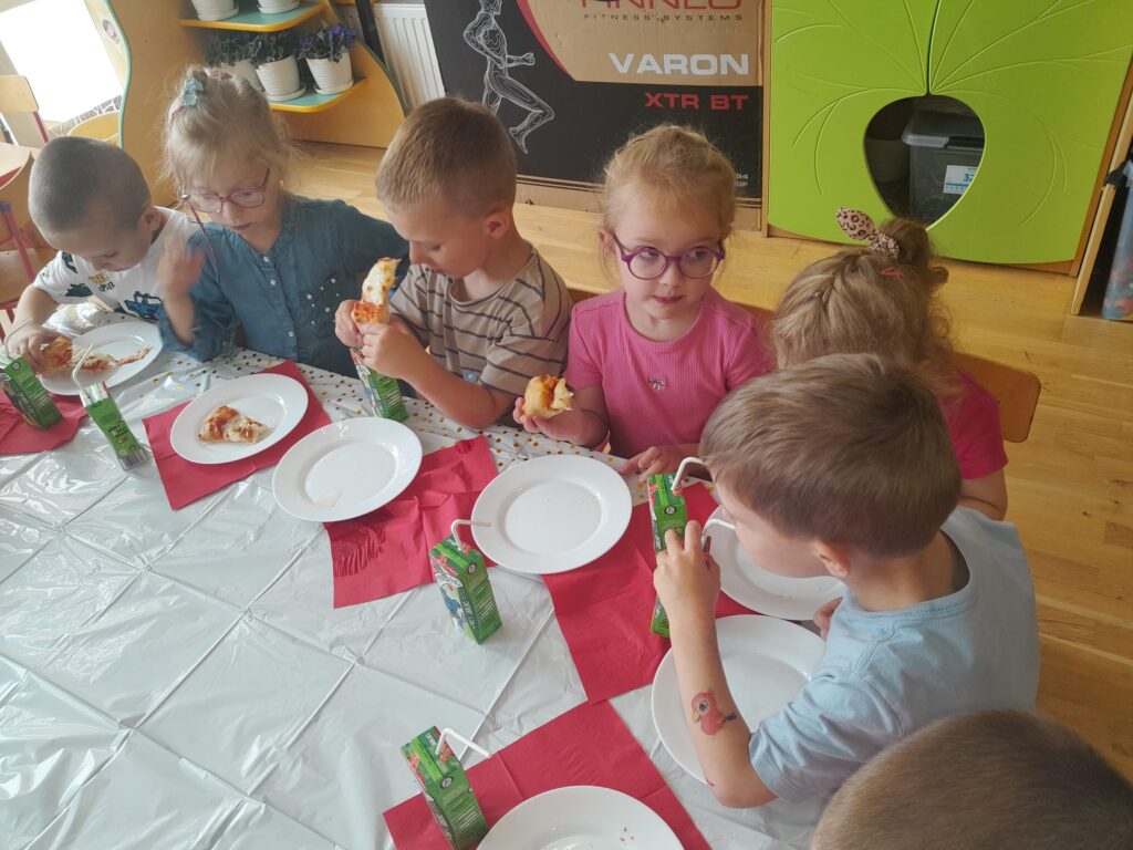 Biedronki świętują Dzień Dziecka