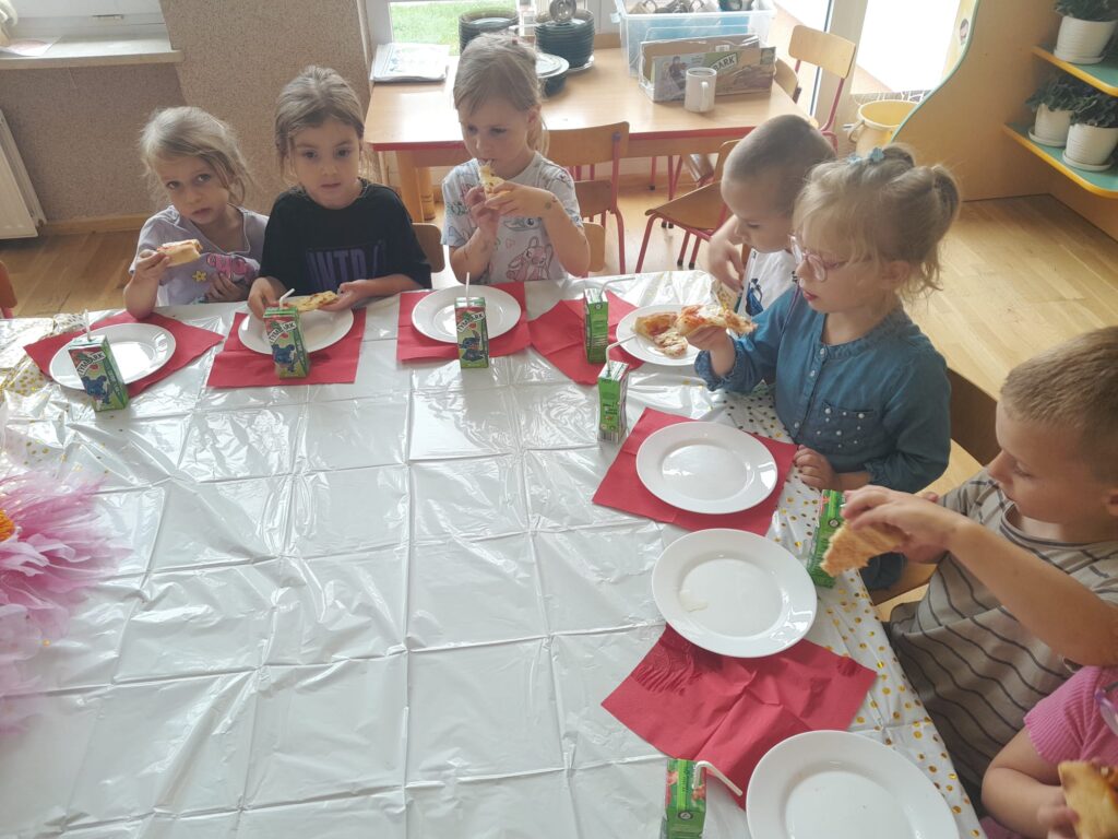 Biedronki świętują Dzień Dziecka