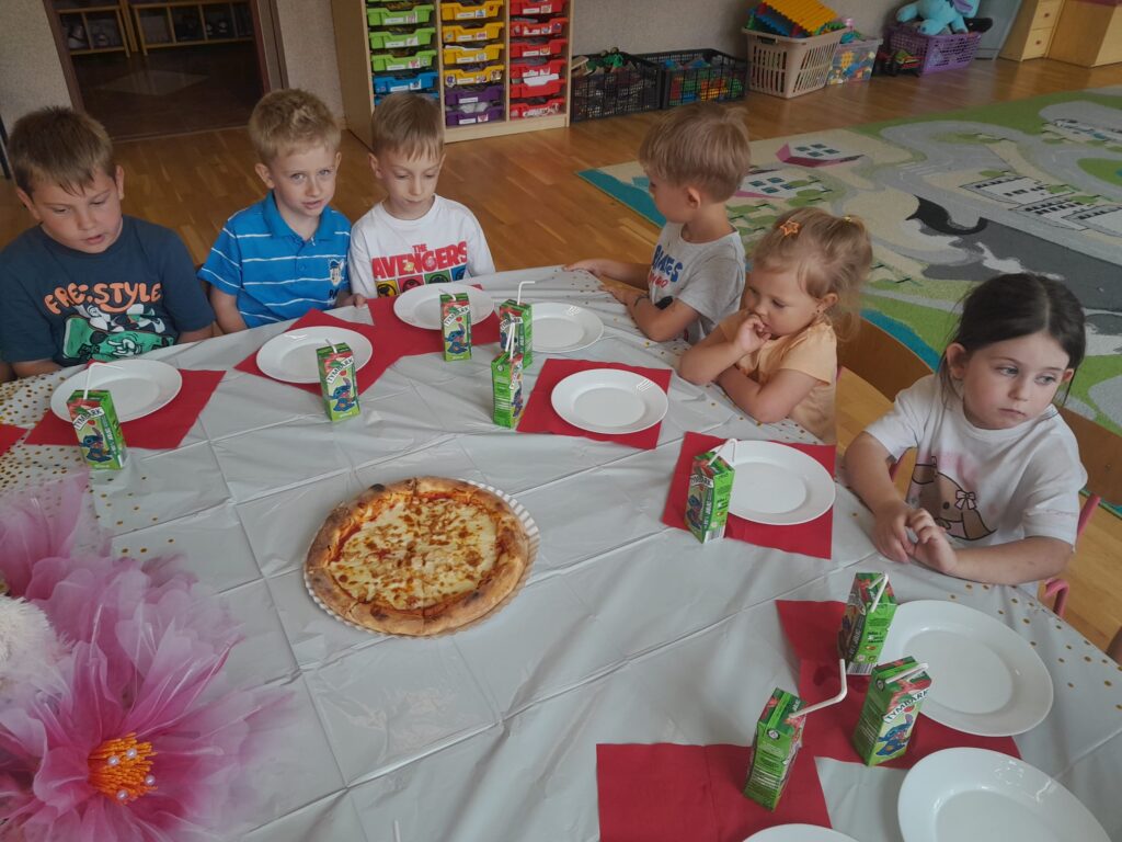 Biedronki świętują Dzień Dziecka