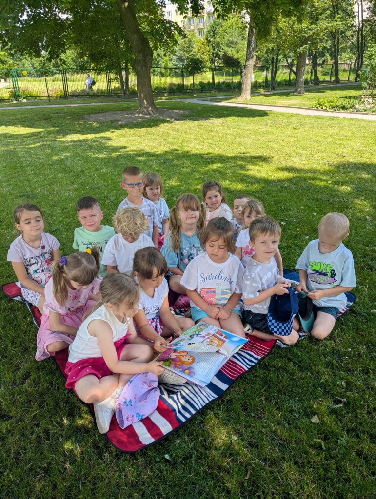 Międzynarodowa Akcja „Czytanie na Polanie” w Publicznym Przedszkolu Nr 2 w Busku-Zdroju.