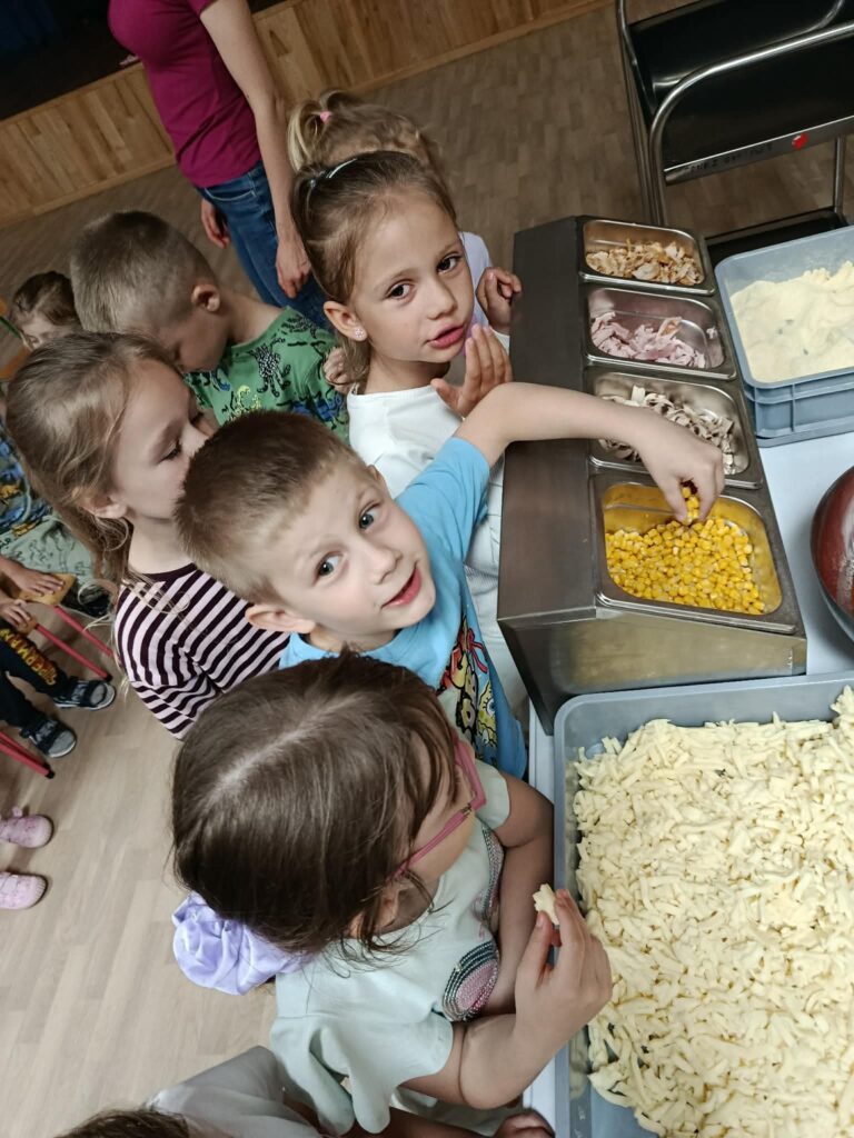 Dalsze świętowanie Dnia Dziecka! Wielkie Warsztaty i Degustacja Pizzy- grupa Żyrafki