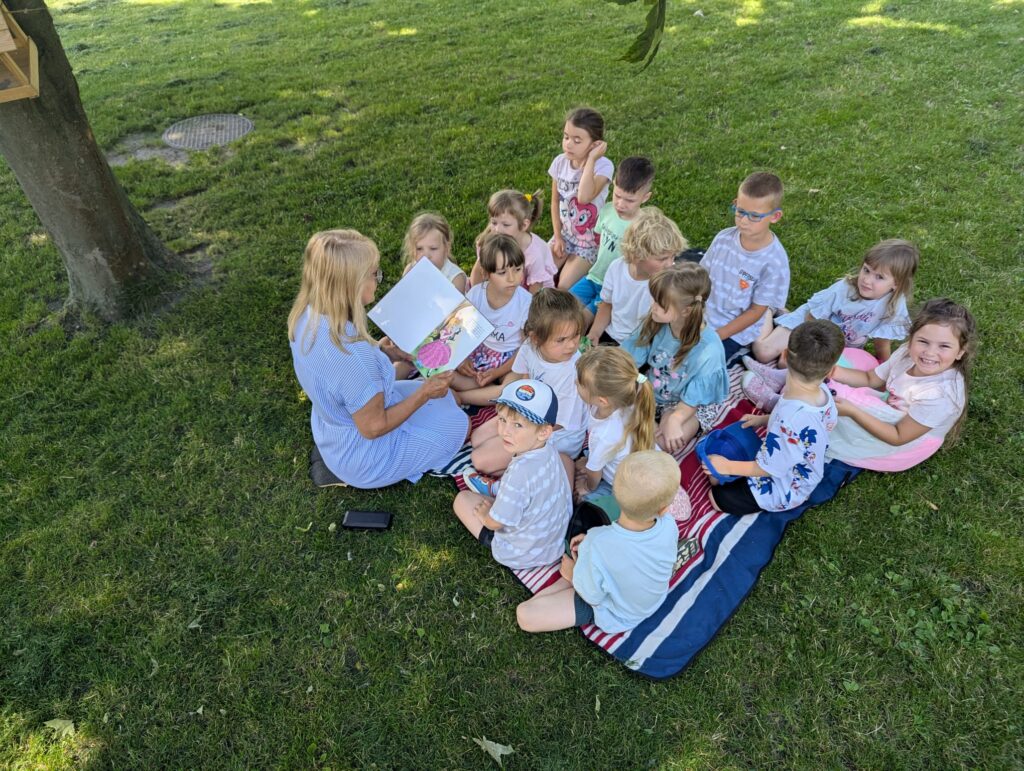 Międzynarodowa Akcja „Czytanie na Polanie” w Publicznym Przedszkolu Nr 2 w Busku-Zdroju.