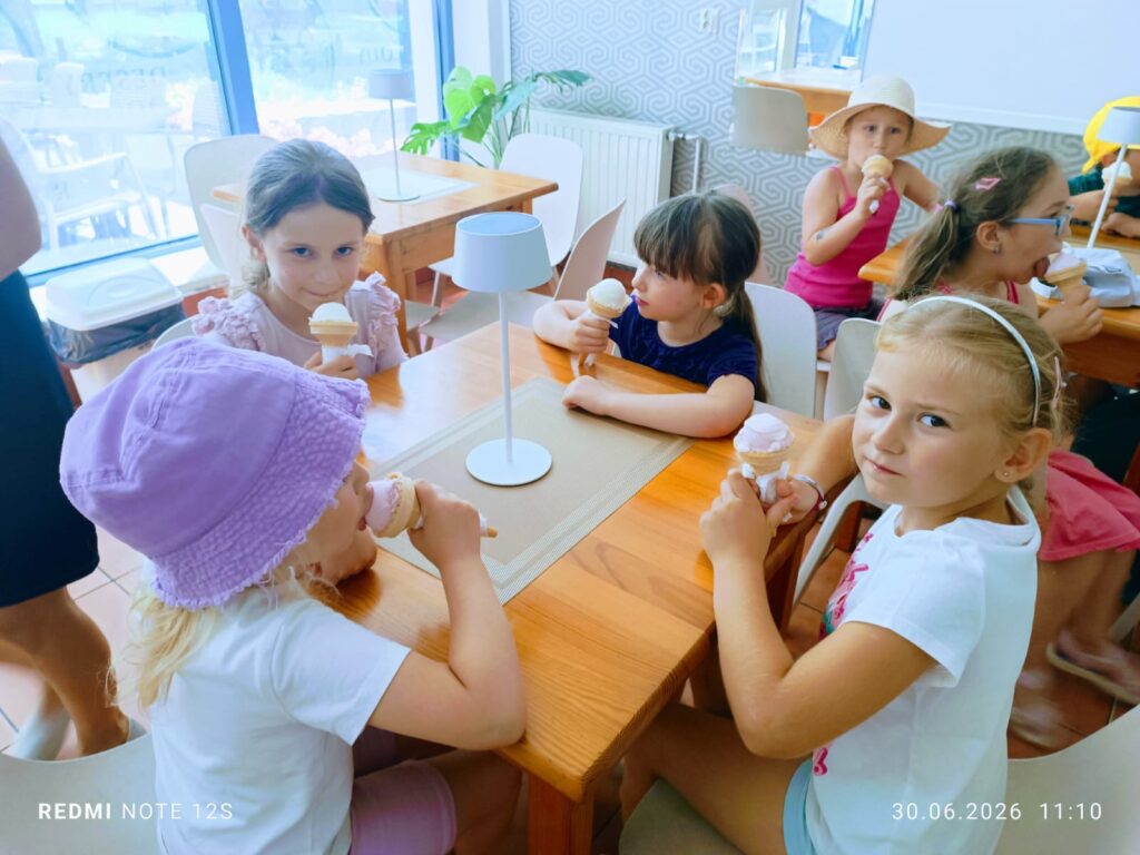 Ostatnie wspólne wyjście na lody.