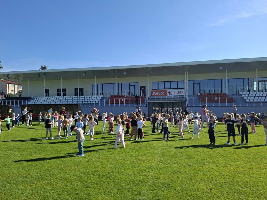 Bierzemy udział w Europejskim Dniu Sportu Szkolnego 2026! #ESSD2026#BeActive#ESSDPoland2026#InPostForSchools#unicefpoland