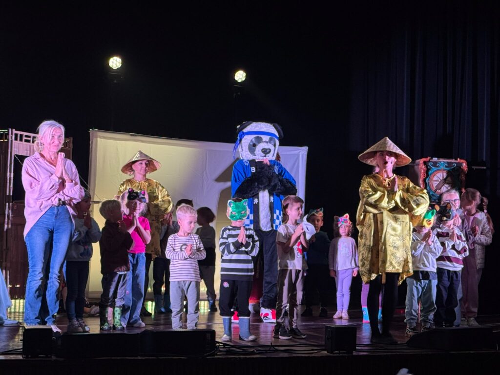 MAGICZNY KOMPAS-teatrzyk w BSCK