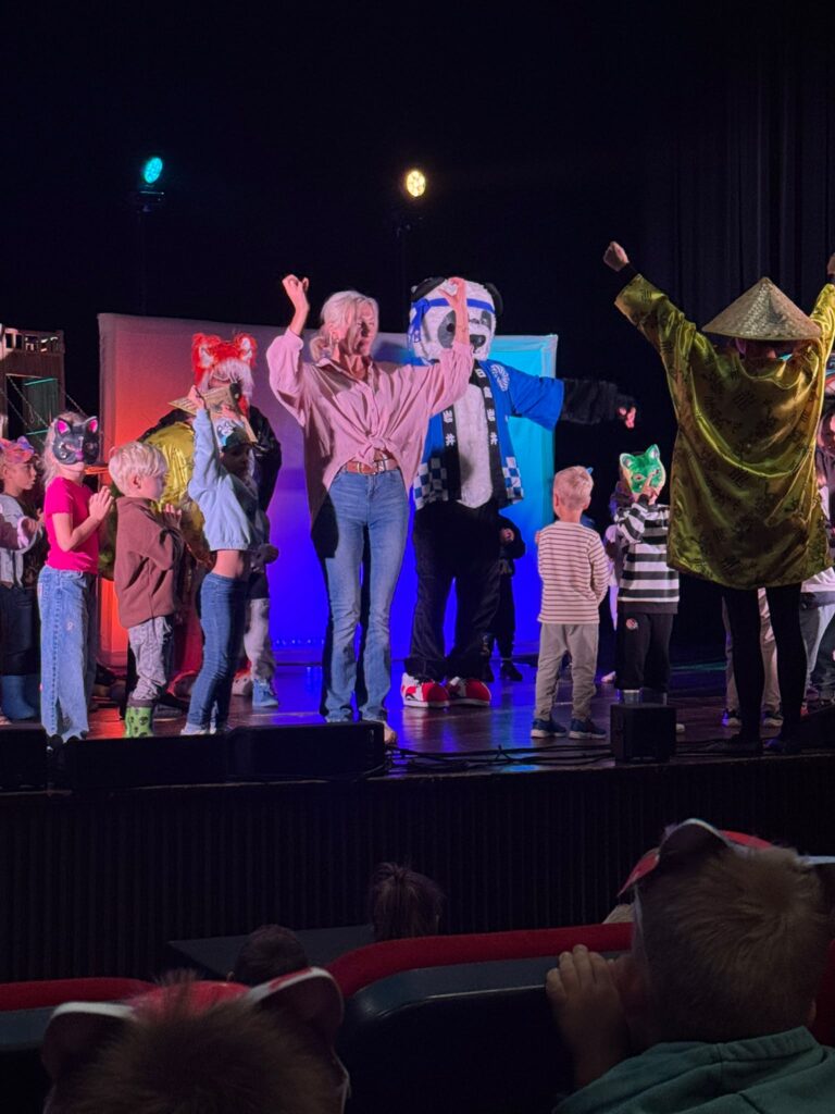 MAGICZNY KOMPAS-teatrzyk w BSCK